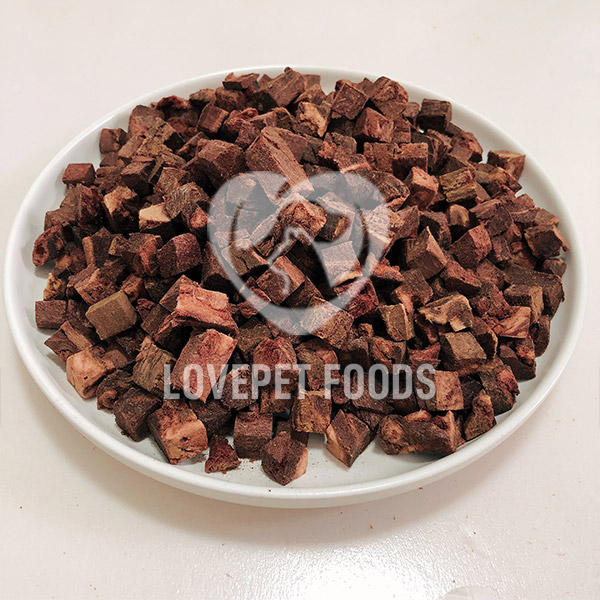 Freeze-dried tuna pellets