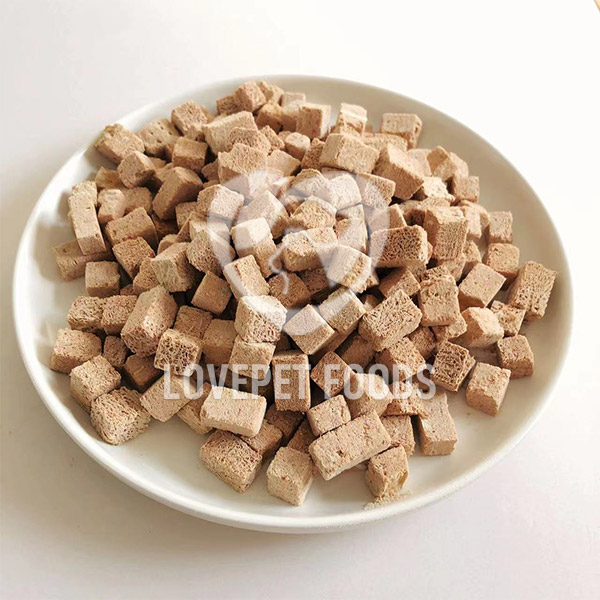 Freeze-dried cod cranberries